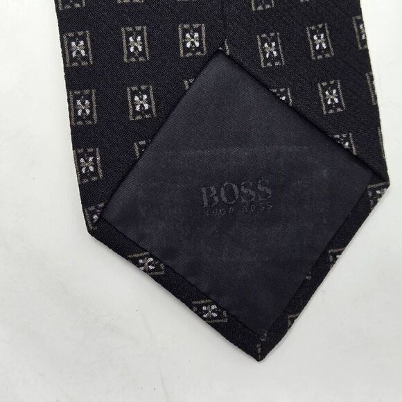 BOSS HUGO BOSS SILK TIE BLACK CREAM GEOMETRIC TEXTURED 3.5" X 56" ITALY - Picture 4 of 4